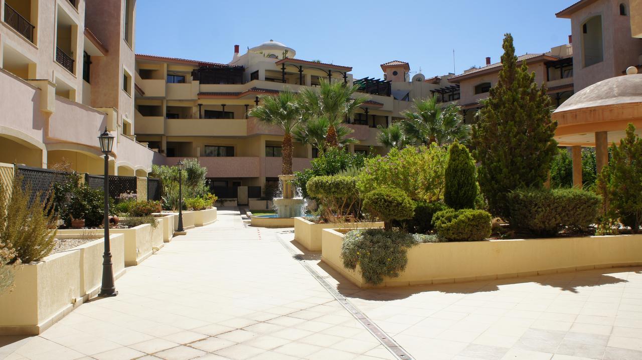 Townhouse Queens Gardens Paphos Cameră foto